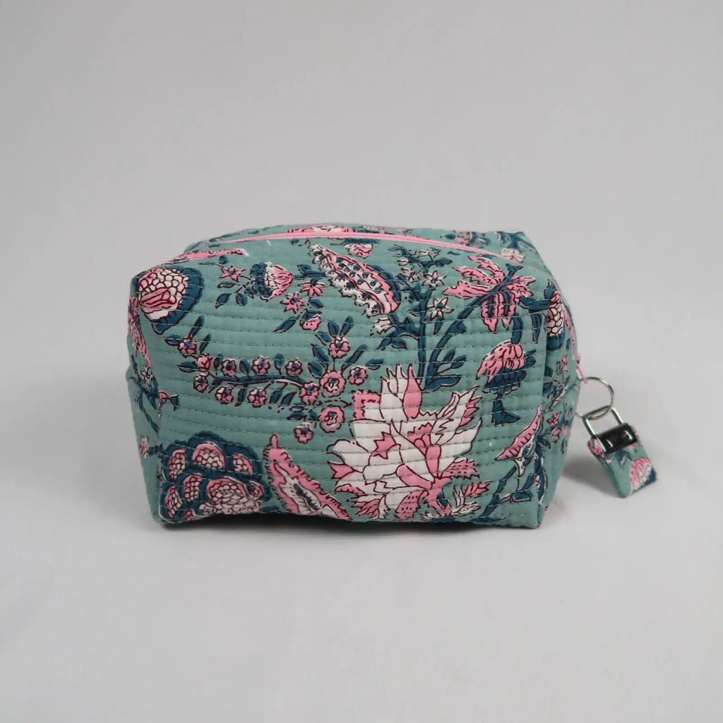 Moyenne trousse de toilette KOCHI avec fermeture zippée rose  
