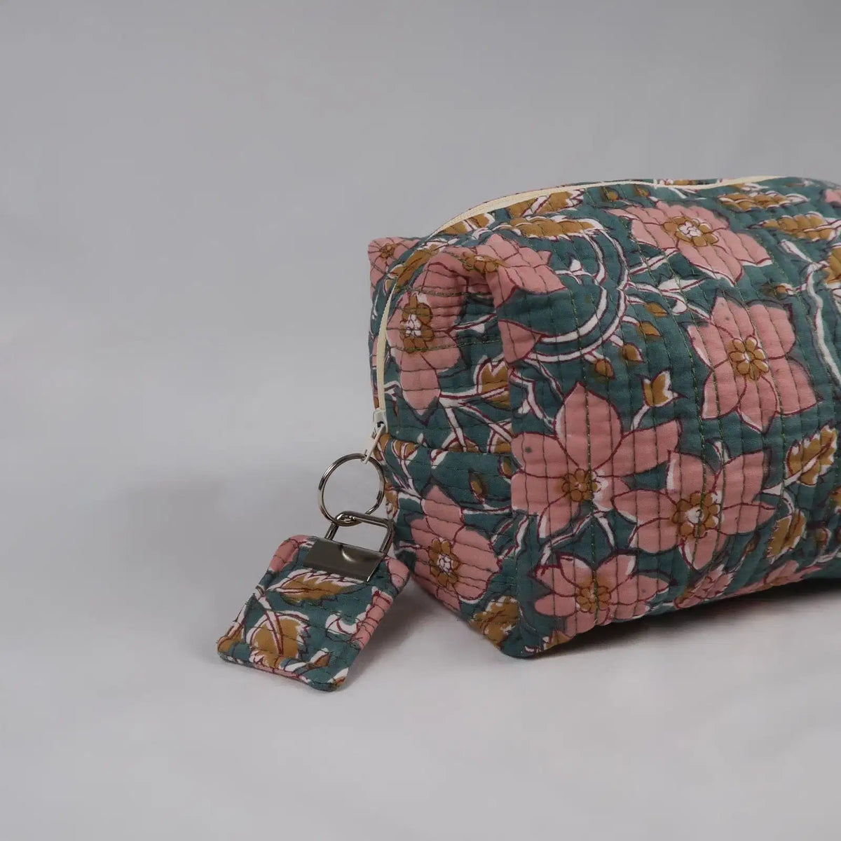 Moyenne trousse de toilette PARIS avec fermeture zippée beige  