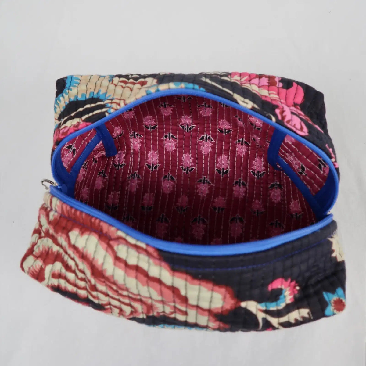Moyenne trousse de toilette VICTORIA avec fermeture zippée bleu  